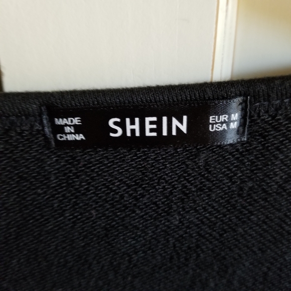 NWOT- SHEIN Crop Top - Picture 3 of 4